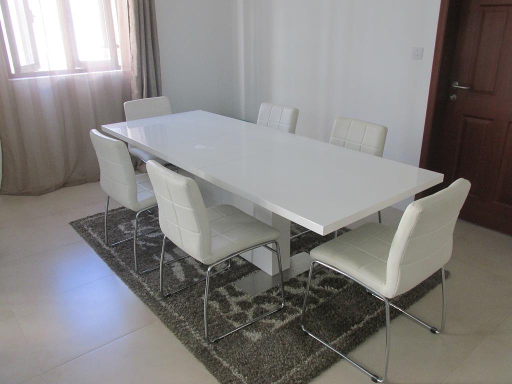 Mahina Sunset Heights Apartment Flic en Flac ภายนอก รูปภาพ